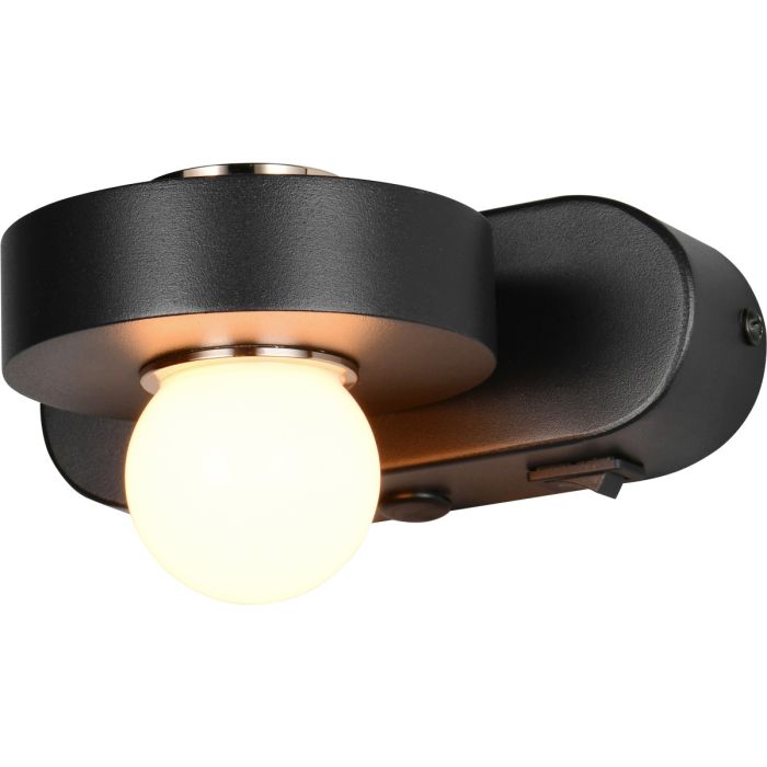 Trio Arpino zwarte wandlamp met ovale wandplaat van 15cm breed en schijfvormig element met wit glazen LED bol naar beneden en LED spot omhoog