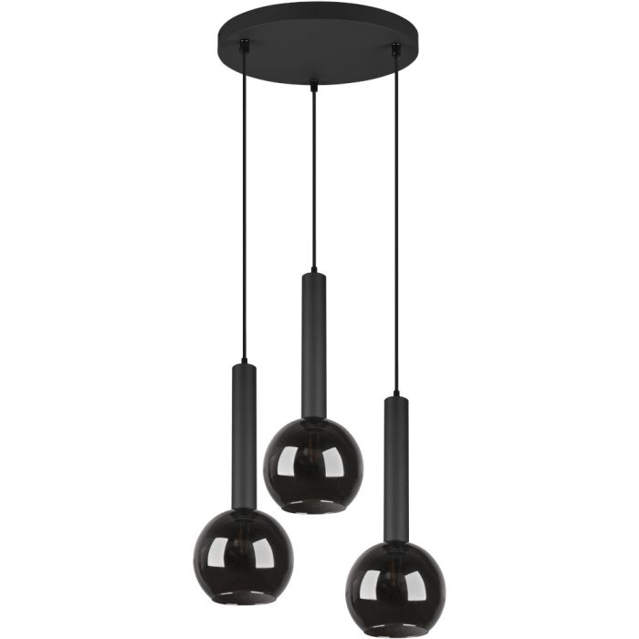 Trio Clayton 310390332 zwarte hanglamp met drie pendels aan een ronde plafondplaat. De pendels hebben een buis van 30cm en verchroomd glazen kapjes met een E27 fitting