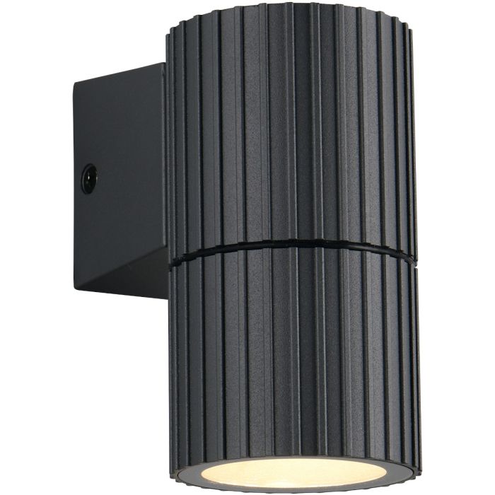Trio Parana antraciet geribbelde cilindervormige wandlamp voor buiten van 11 cm hoog met GU10 spot naar beneden gericht