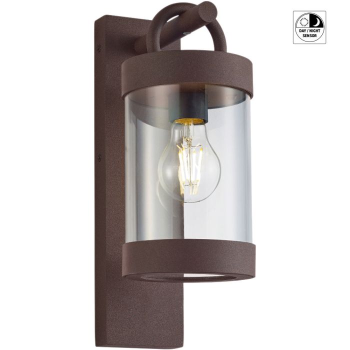 Trio Sambesi 204160124 roestbruine wandlamp voor buiten met een rechthoekige wandplaat en hangende cilindervormige kap met dag nacht sensor