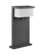 Trio Nestos 540969142 antraciet grijze sokkellamp met wit kunststof lichtbak en bewegingsmelder