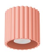 Sollux perzik kleurig geribbeld cilindervormige plafondlamp van 10 cm in diameter met een GU10 lampje erin