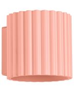 Sollux Aura perzikkleurig geribbeld cilindervormige wandlamp van 10 cm in hoogte met een G9 lampje erin
