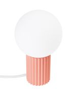 Sollux Halo SL.1756 tafellamp met perzik kleurige geribbelde voet en wit glazen lampenkap
