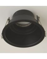 zwart verdiepte IP65 inbouwspot voor de badkamer met een diameter van 100mm met een dunne rand