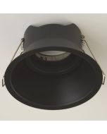 zwarte verdiepte kantelbare inbouwspot met een diameter van 100mm met een dunne rand