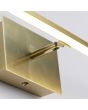 detailfoto van het scharnier van de Searchlight Amalfi messing schilderijlamp met kantelbaar LED balkje van 61cm