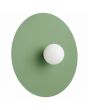 saliegroen ronde wandlamp van 50 cm in diameter met wit glazen bolvormige kap in het midden voor de lichtbron