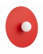 rood ronde wandlamp van 50 cm in diameter met wit glazen bolvormige kap in het midden voor de lichtbron