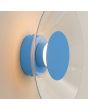 zijaanzicht lichtblauw ronde wandlamp van 28 cm in diameter met brede plexiglas rand en geïntegreerde LED voor licht langs de muur 
