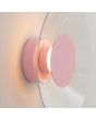 zijaanzicht roze ronde wandlamp van 28 cm in diameter met brede plexiglas rand en geïntegreerde LED voor licht langs de muur 