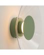 zijaanzicht olijfgroen ronde wandlamp van 28 cm in diameter met brede plexiglas rand en geïntegreerde LED voor licht langs de muur 