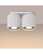 Brandende Sollux Aura witte plafondlamp van 21 cm breed met twee geribbeld cilindervormige kappen naast elkaar met elk een GU10 lamp