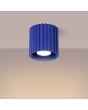 Brandende Sollux Aura marine blauw geribbeld cilindervormige plafondlamp van 10 cm in diameter met een GU10 lampje erin