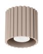 Sollux Aura taupe kleurig geribbeld cilindervormige plafondlamp van 10 cm in diameter met een GU10 lampje erin
