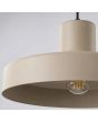 Onderaanzicht kap van de taupe kleurige metalen hanglamp Bilo van 35 cm in diameter