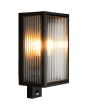 Konstsmide Carpi zwarte rechthoekige wandlamp voor buiten van 36,5 cm hoog met mat ribbelglazen ruitjes