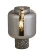 Searchlight Vessel EU60245SM brandende tafellamp met terrazo voet en kap van rookglas