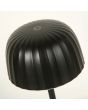 Searchlight Ezra 33610BK detailfoto van de touchdimmer bovenop de kap van de zwarte oplaadbare tafellamp op batterijen voor buiten met geribbelde kap met touchdimmer