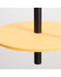 Bovenaanzicht schijf van vilt van de Sollux Feltro zwarte buisvormige hanglamp met een buis van 50 cm bij 2,5 cm met een gele schijf van 30 cm in diameter van vilt om de buis