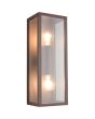 Trio Garonne roestbruine rechthoekige wandlamp voor buiten van 38cm hoog met drie helder glazen ruitjes en twee brandende E27 peertjes