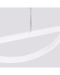 Detailfoto bevestiging van de witte langwerpige hanglamp van 120 cm lang met een rechte buis en en cirkelvormig element beide met LED