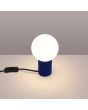 Sollux Halo SL.1741 brandende tafellamp met marine blauwe geribbelde voet en wit glazen lampenkap