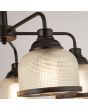 Searchlight Highworth 1685-5BK detailfoto van het glas van de zwarte kroonluchter aan een ketting met vijf armen met elke een kapje van holofaan glas