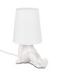 Reality Huma witte tafellamp van 24,5 cm hoog met lampvoet in de vorm van een zittend lichaam en een kapje van textiel als hoofd