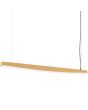 goudkleurige langwerpige hanglamp van 150 cm lang met licht gebogen onderzijde waar LED in geintegreerd is