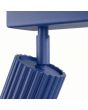 scharnier van een spotje van de ultramarijn blauw geribbelde plafondspot Karbon met een lengte van 81 cm en vier spotjes