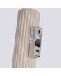 Detailfoto van de bevestiging van de Sollux Karbon taupe kleurige up down geribbelde buisvormige wandlamp van 30 cm hoog voor twee GU10 lampen