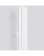 Detailfoto bovenzijde van witte langwerpige wandlamp Lagom van 119 cm lang met LED unit over de gehele lengte