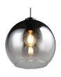 Onderaanzicht kap van de Reality Liora zwarte hanglamp met katrolsysteem in de plafondkap en rookglazen kap met een diameter van 25cm