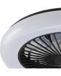 Detailfoto van een hoek van de Brilliant Montero zwarte plafondventilator van 42 cm in diameter met geïntegreerde LED rand rond de ventilator