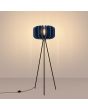 Brandende Sollux Mula zwarte tripod van 134 cm hoog met een kap van 45 cm in diameter van zestien marine blauwe lamellen van vilt