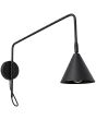 zwart metalen wandlamp met een zwenkarm met een uitval van 61 cm en kantelbare kop