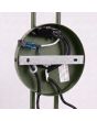 bevestiging van de olijfgroen metalen wandlamp met twee zwenkarmen van respectievelijk 61 en 80 cm met beide en kantelbaar metalen kapje