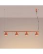 brandende okerrood langwerpige metalen hanglamp van 122 cm lang met vier kegelvormige kapjes aan een stang