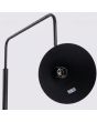 binnenzijde kapje met E14 fitting van de zwart metalen leeslamp van 165 cm hoog met een draaibaar en kantelbaar metalen kegelvormig kapje