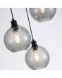Searchlight Radiance 44520-3SM detailfoto van de glazen kappen van de hanglamp met zwarte ronde plafondplaat en drie zwarte pendels met gedraaid geribbelde rookglazen kap