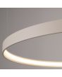 Detailfoto van de brandende LED ring van de Hanglamp Rio beige cirkelvormige hanglamp met een diameter van 78 cm en geïntegreerde LED aan de binnenzijde van de ring