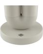 Detailfoto van de touch dimmer van de Brilliant Sayu beige oplaadbare tafellamp van 26,8 cm hoog in U vorm met vaas in 1 poot en een LED unit op de andere