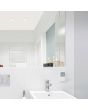 wit verdiepte IP65 inbouwspot voor de badkamer met een diameter van 85mm in een badkamer