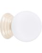 Sollux Zori beige badkamerlamp voor wand of plafondmontage met een wit glazen bol van 12 cm in diameter